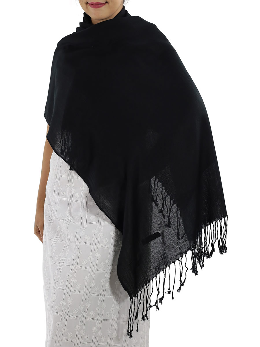 Black Cashmere Scarf: image 2