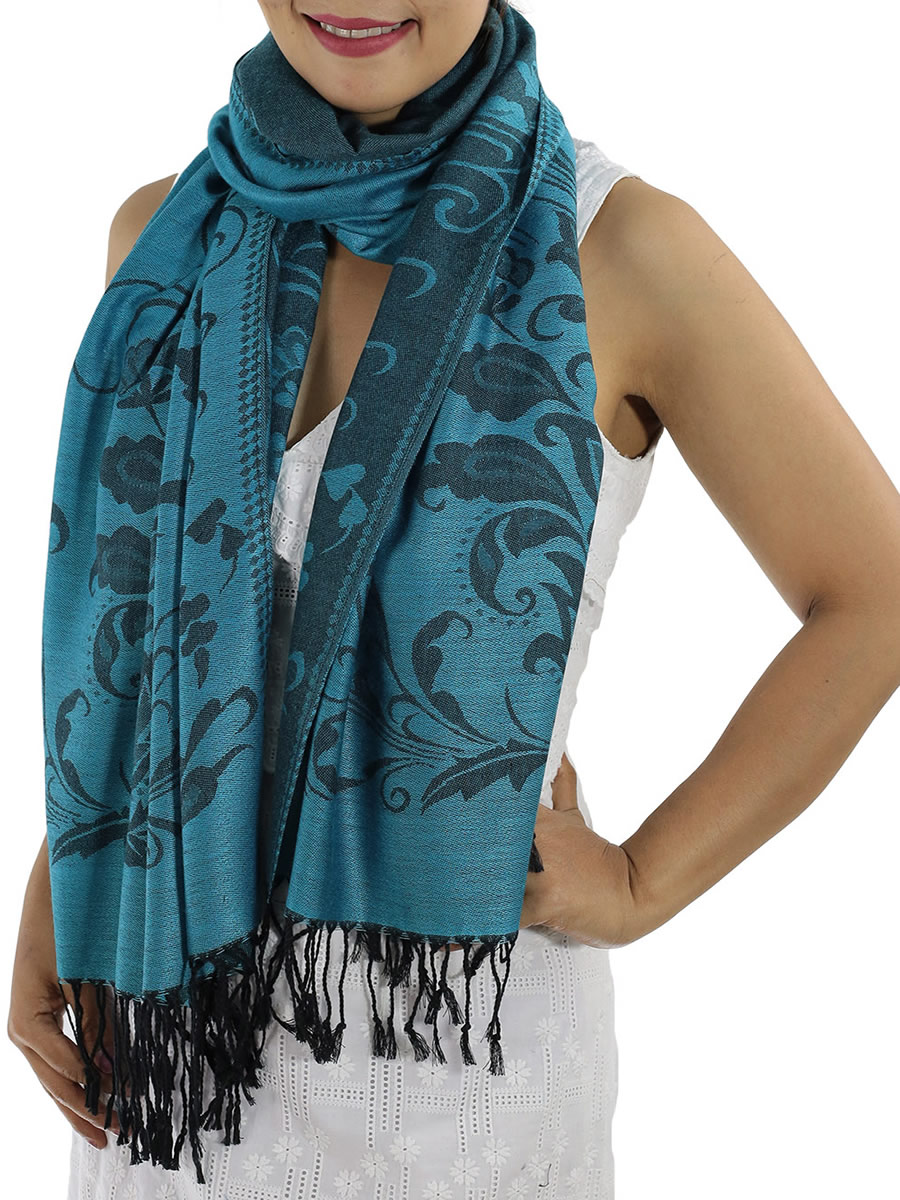 Patterned Light Blue Pashmina: image 2
