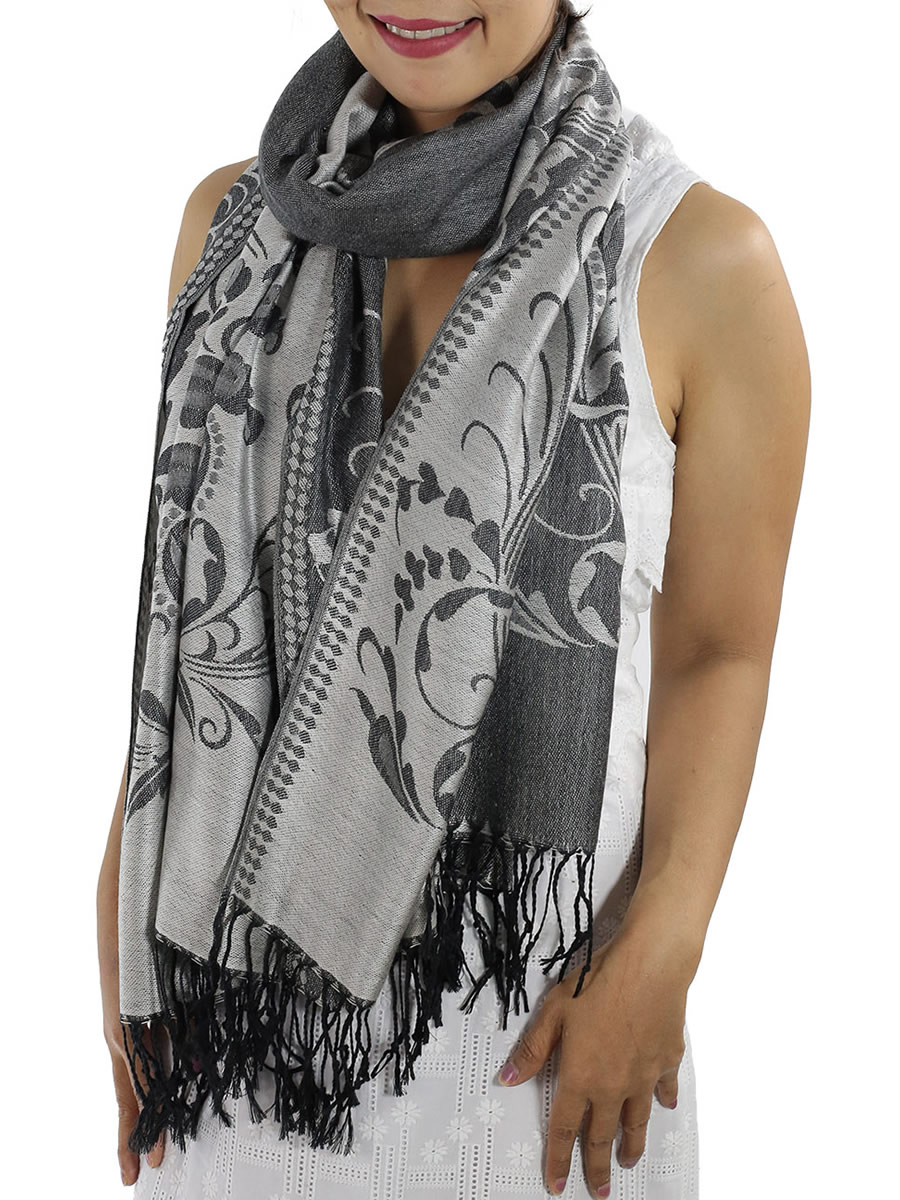 Patterned Silver Pashmina: image 2